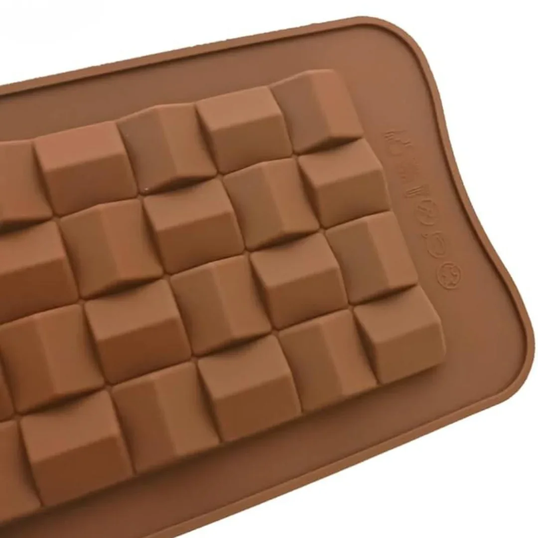 1 Cavity | Chunky Square Grid Chocolate Bar Silicone Mould | Pack of 1 - Image 4