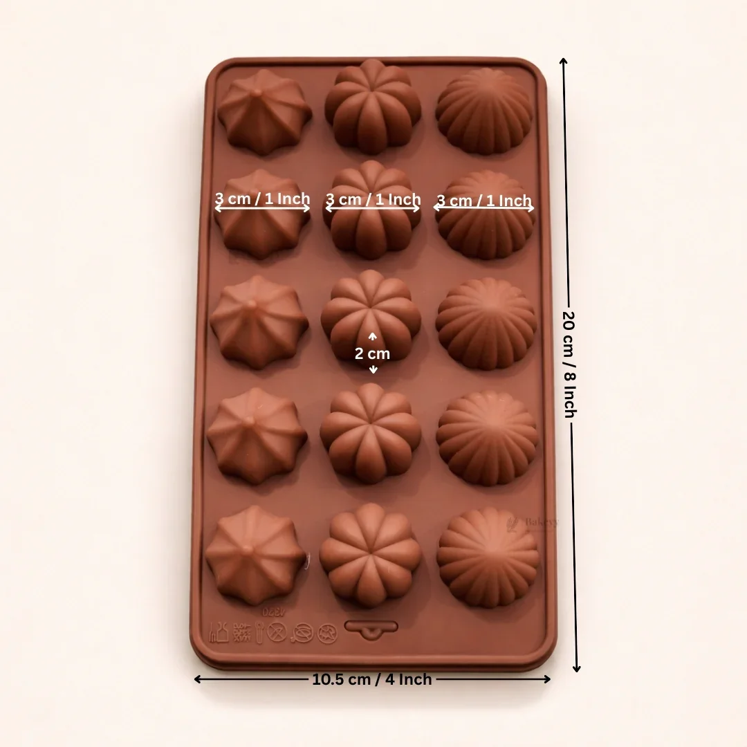 15 Cavity | Scalloped Shell & Starburst Silicone Chocolate Mould | Pack of 1 - Image 2