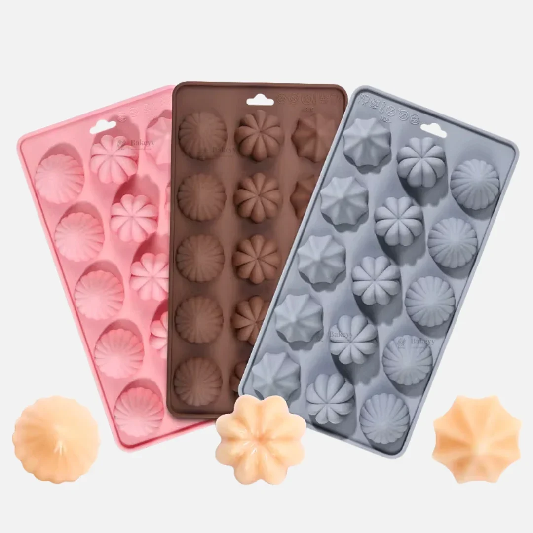 15 Cavity | Scalloped Shell & Starburst Silicone Chocolate Mould | Pack of 1 - Image 4