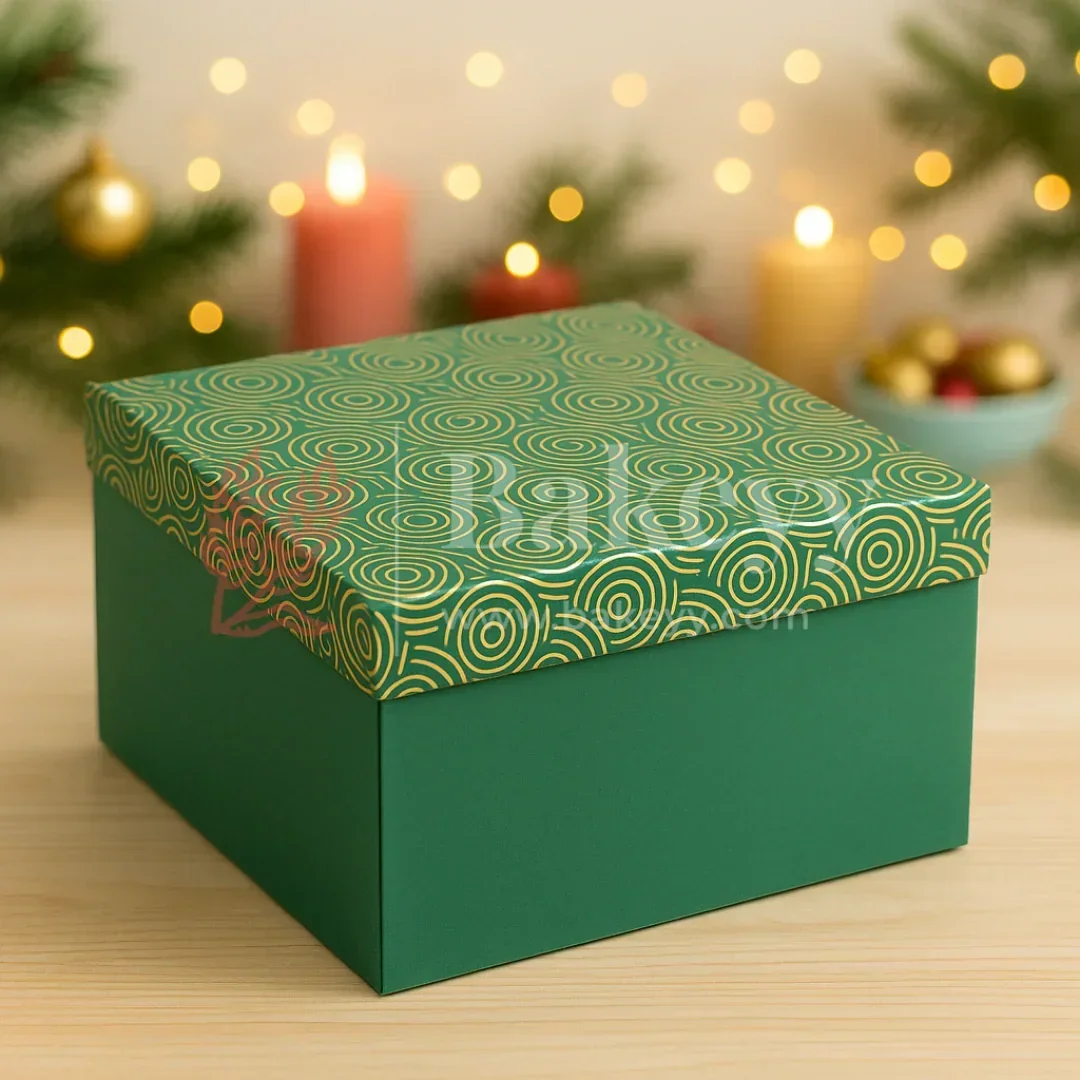 26x26x11 cm | Rigid Square Shaped Gift Box with 4 Plastic Box | Hamper Box | Dark Green | 1 Piece - Image 4