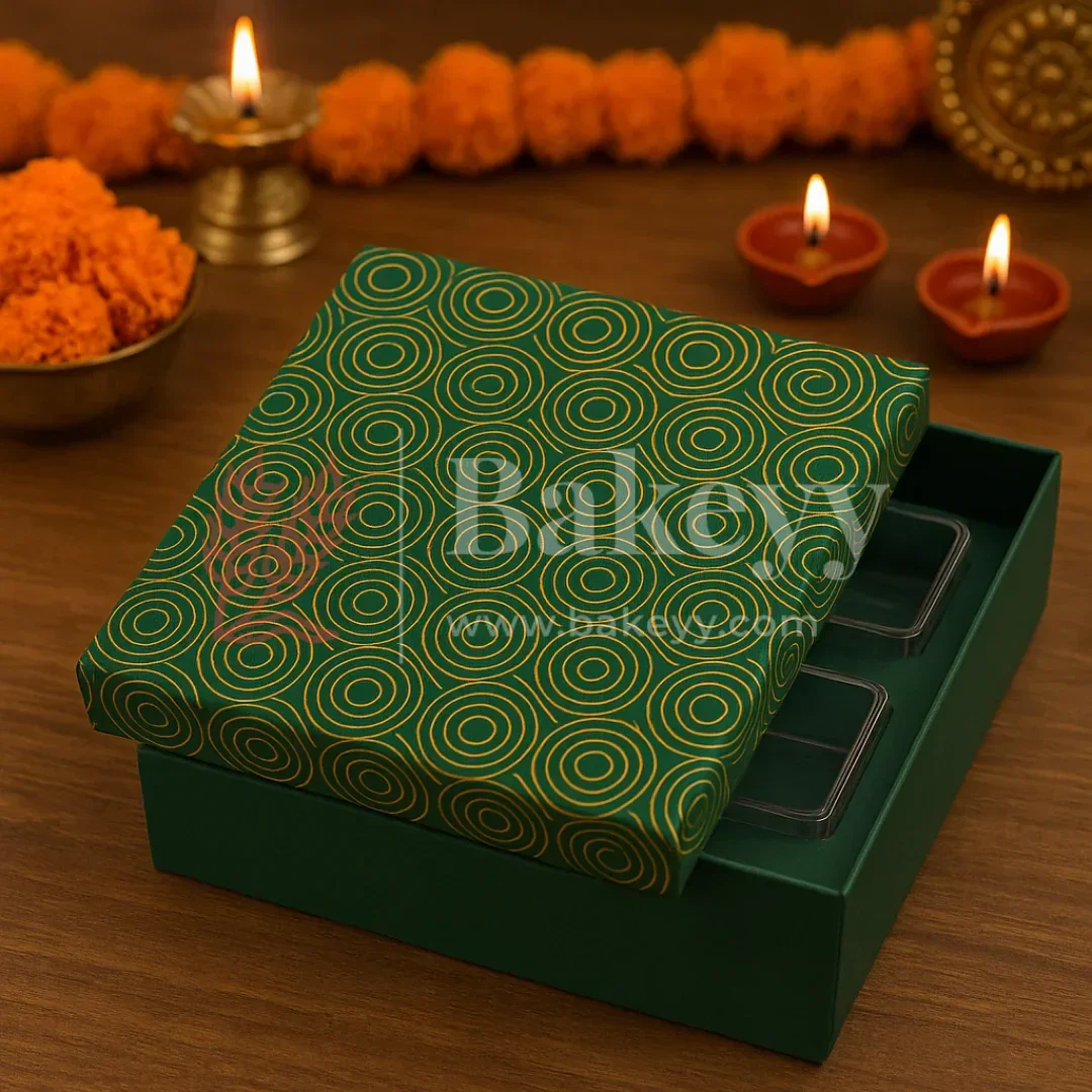 26x26x11 cm | Rigid Square Shaped Gift Box with 4 Plastic Box | Hamper Box | Dark Green | 1 Piece - Image 5