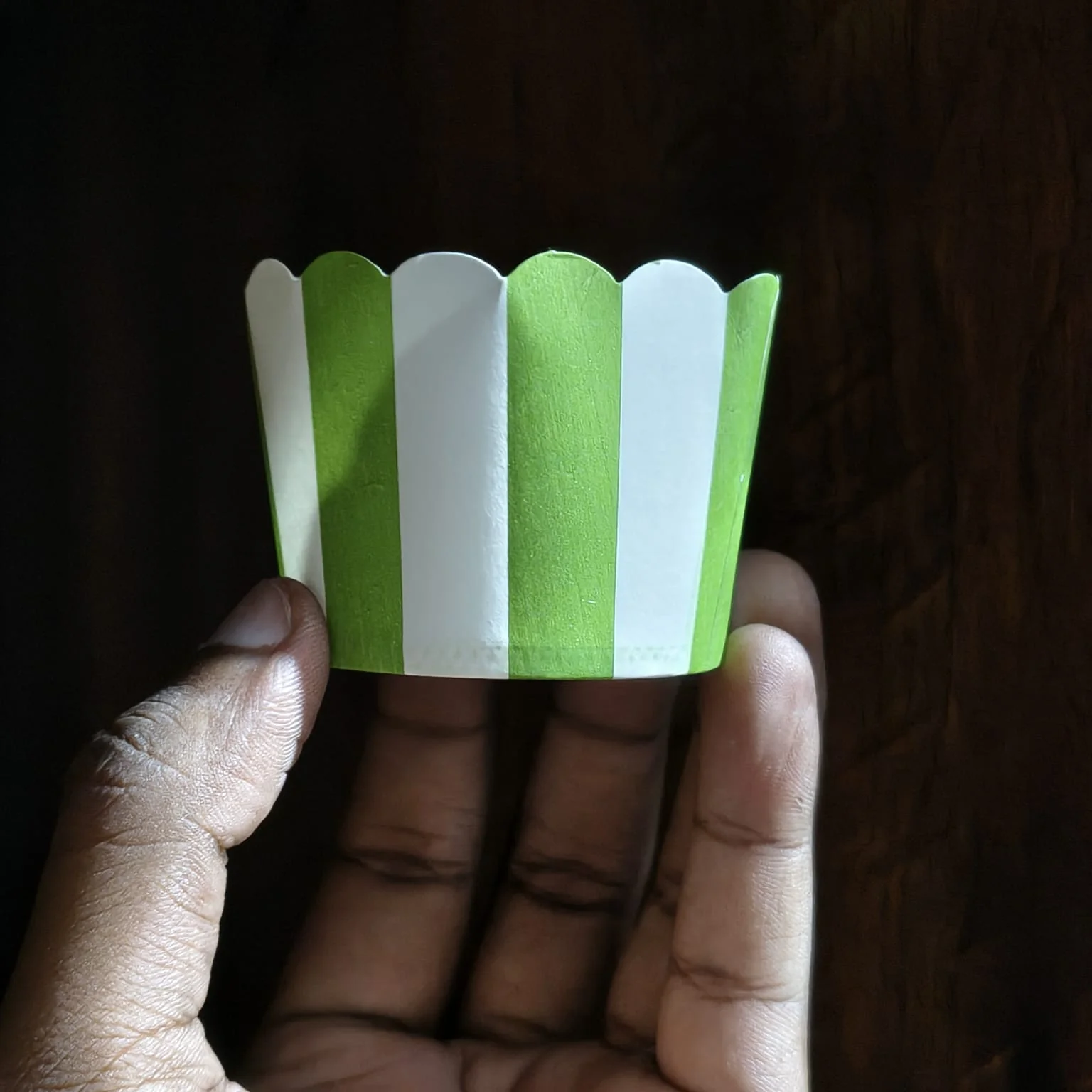 5 Cm | Striped Scallop Edge Cupcake Liners | Paper Cupcake Baking Cups | Pack of 50 - Image 4