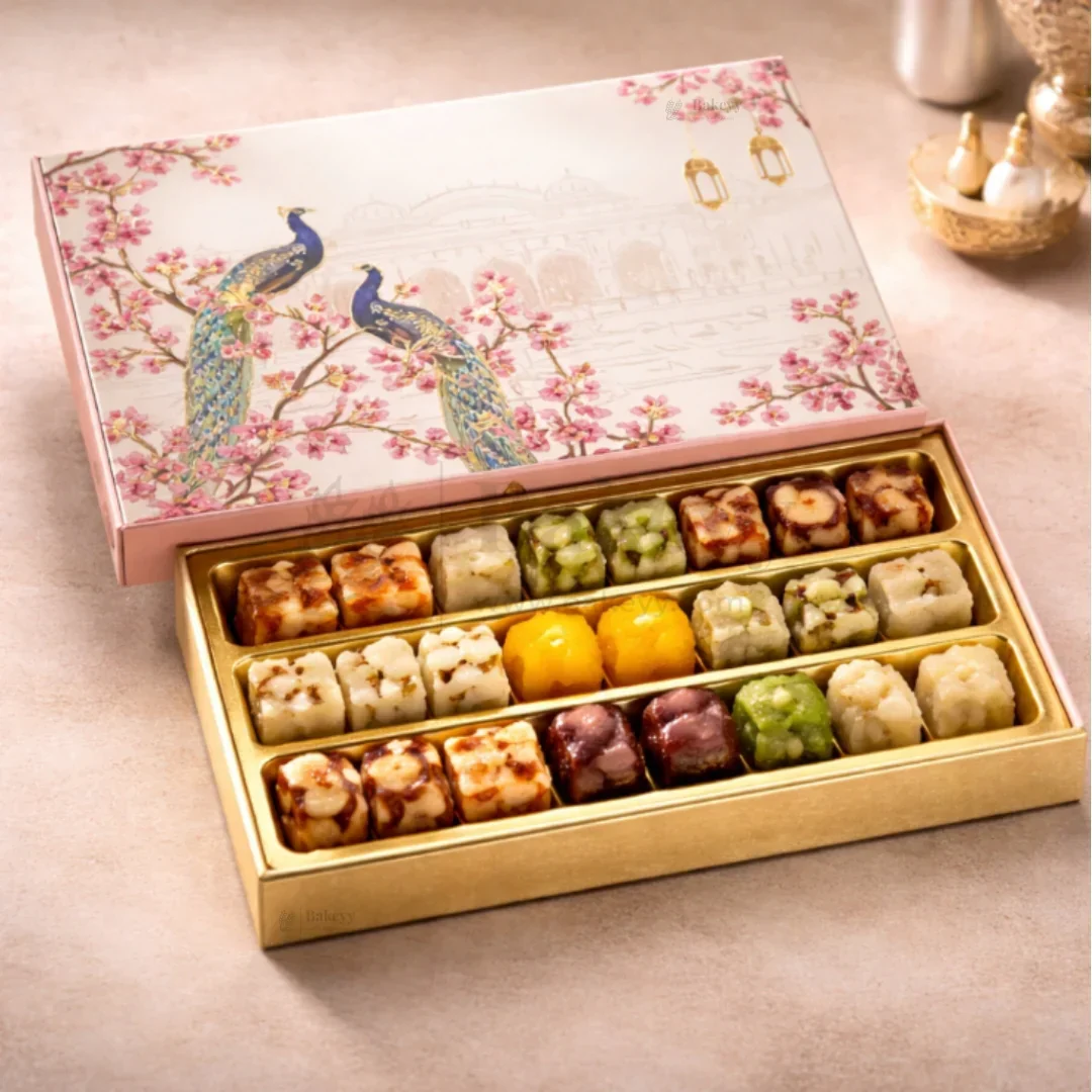 500g Sweet & Chocolate Hamper Box with Gold Tray | Pack of 1 - Image 6