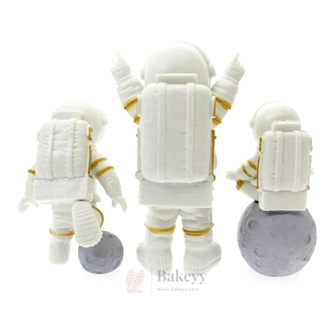 Astronaut Cake Topper Set | Gold, Silver & Blue Variants | Space Theme Decoration | Pack of 1 - Set of 3 - Image 3