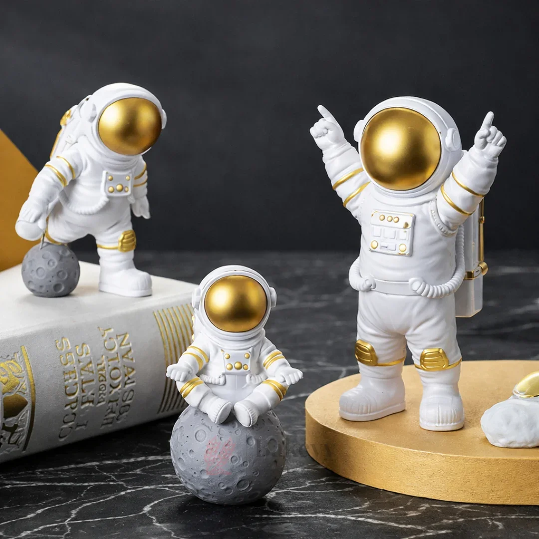 Astronaut Cake Topper Set | Gold, Silver & Blue Variants | Space Theme Decoration | Pack of 1 - Set of 3 - Image 6