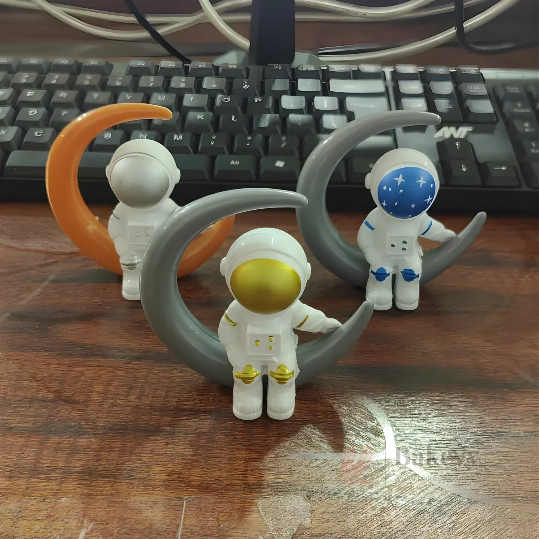 Astronaut Moon Theme Cake Topper | Space Theme Decoration | Pack of 1 - Image 8