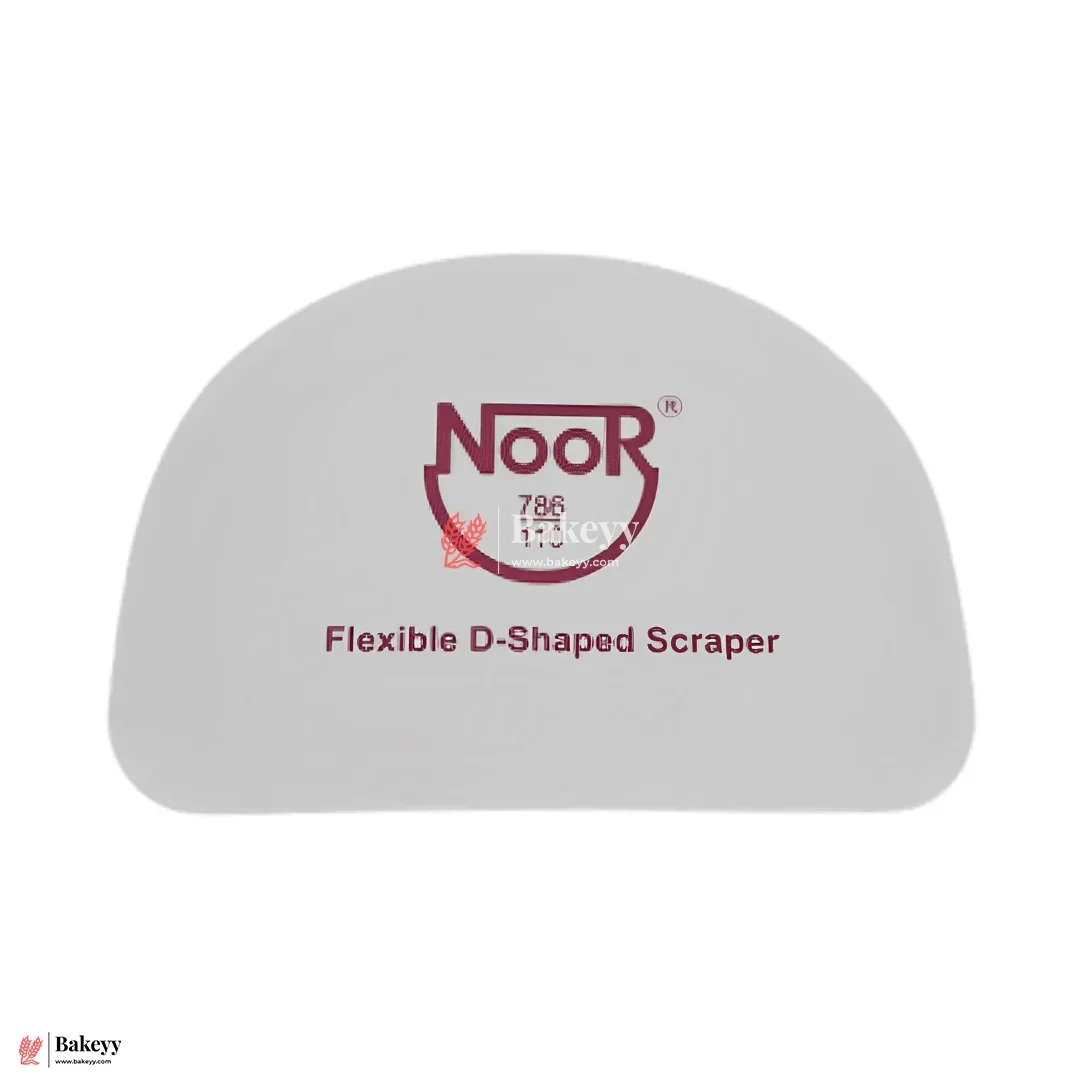 Flexible D-Shaped Cake Scraper – 17x12cm Icing Smoother for Buttercream & Ganache