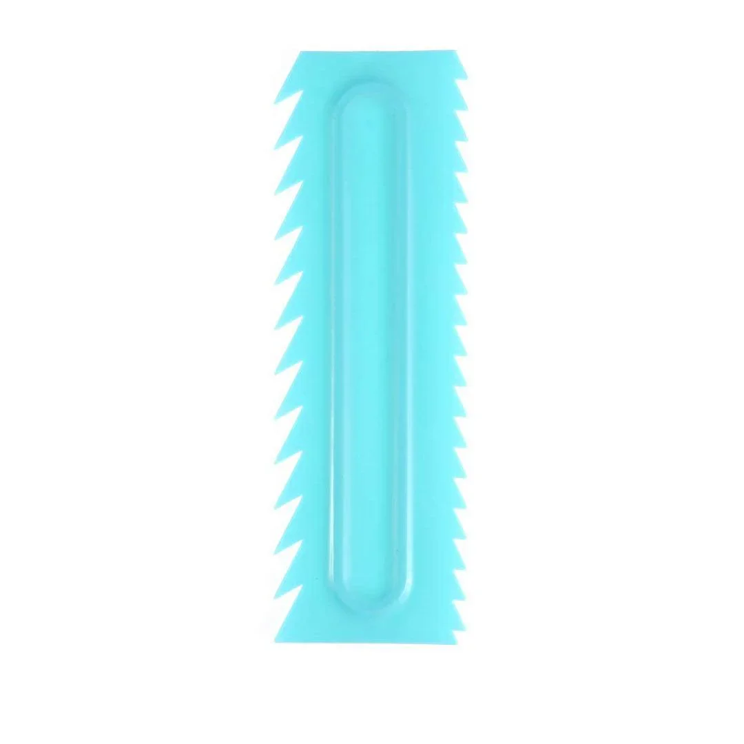 Sharp Triangle Edge Cake Scraper – Sharp, pointed ridges for a striking texture| 1 Piece - Image 9