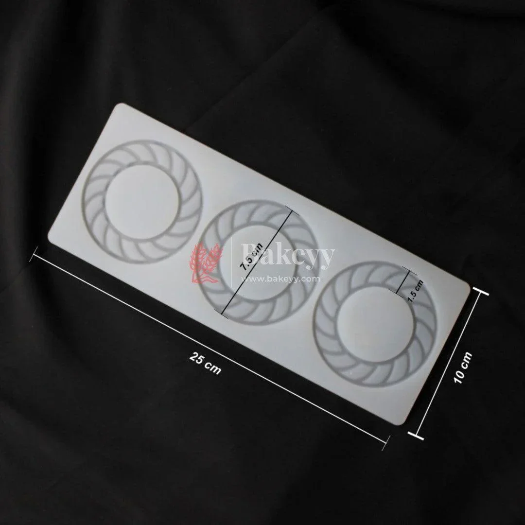 Round Designer 3 Cavity Garnishing Chocolate Mould - Image 3