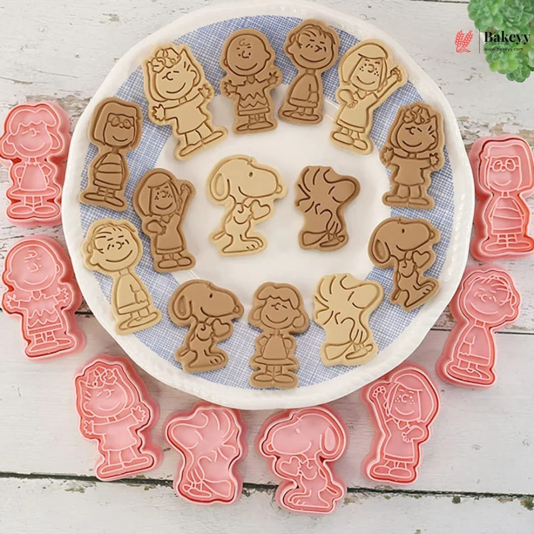 Snoopy Cartoon Theme Cookie Cutter & Embosser Set | 8 Piece | Pack of 1 - Image 4